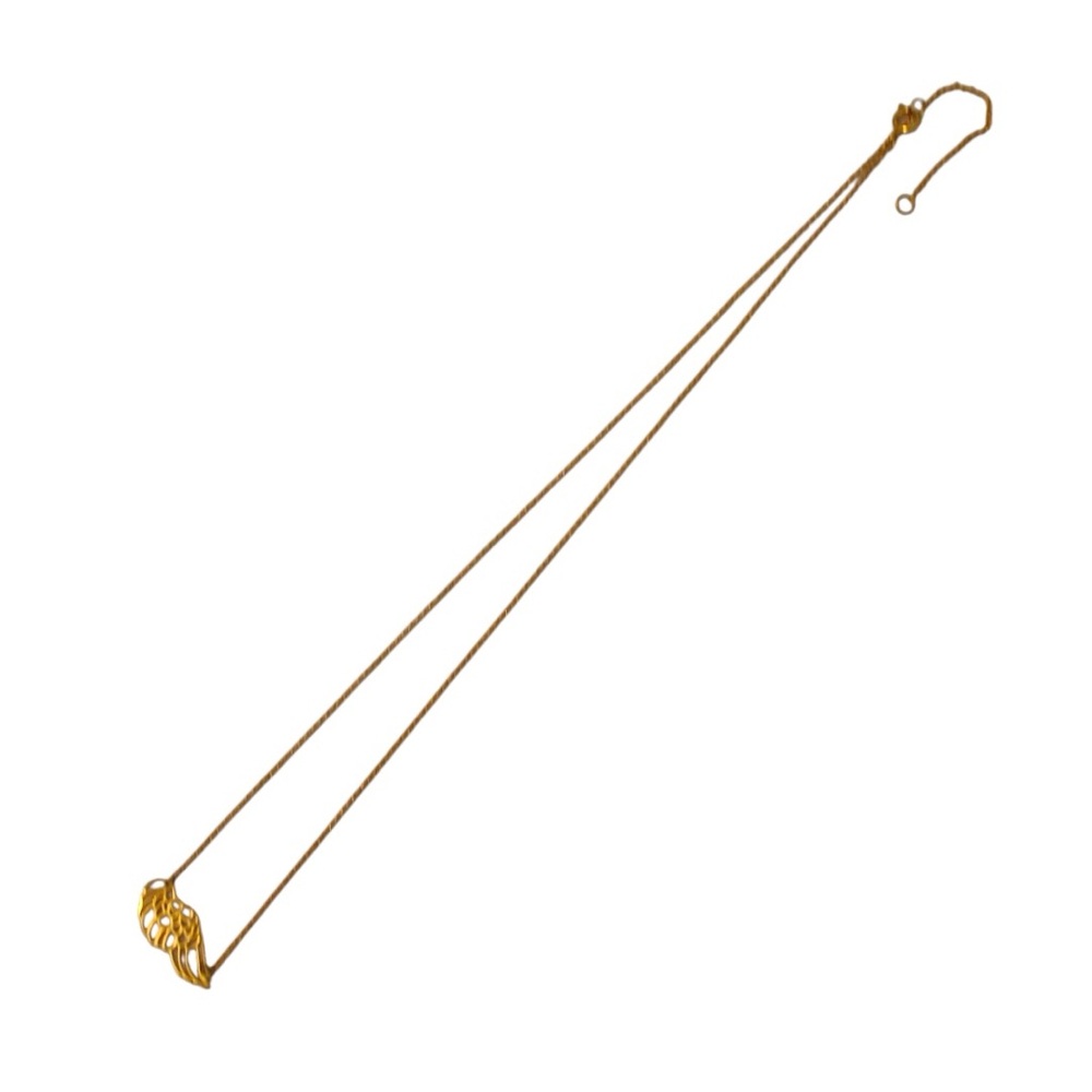 Chic Gold Pendant Necklace
